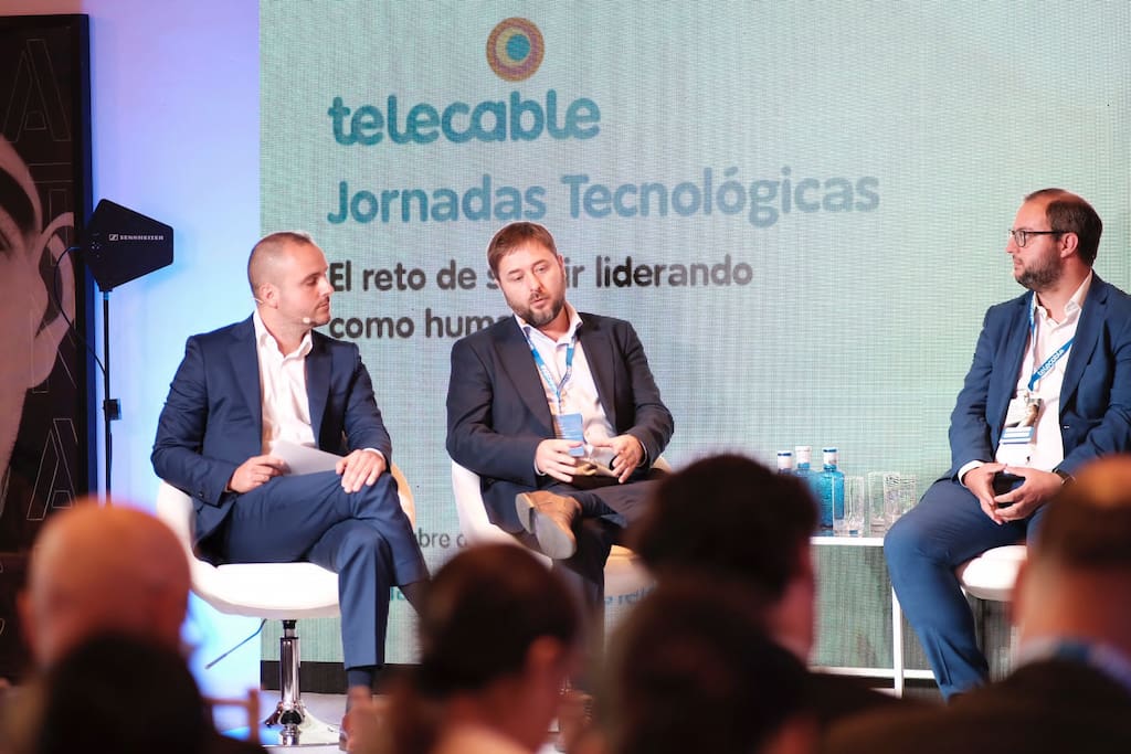 Pablo Ayala, CEO di Innovae, durante la Giornata tecnologica organizzata da Telecable Pablo Ayala, CEO di Innovae, durante la Giornata tecnologica organizzata da Telecable